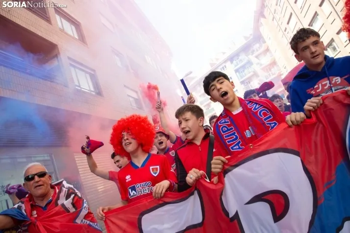 Corteo antes del Numancia vs. Yeclano. /SN