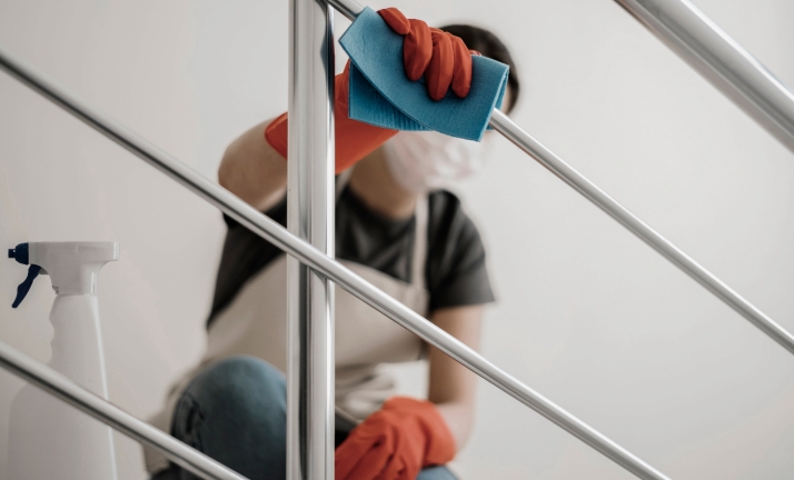 La Consejería de Empleo señala que la nueva normativa de riesgos laborales en el servicio en el hogar generará más economía sumergida