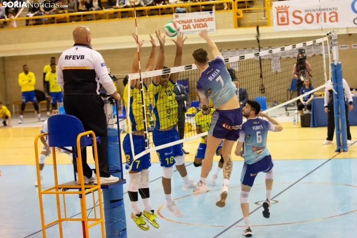 Final Superliga: Grupo Herce vs Guaguas