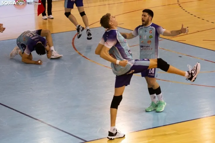 Final Superliga: Grupo Herce vs Guaguas
