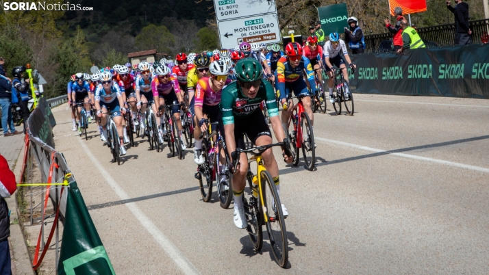 GALERÍA: La Vuelta Femenina derrocha velocidad y emoción a su paso por Soria