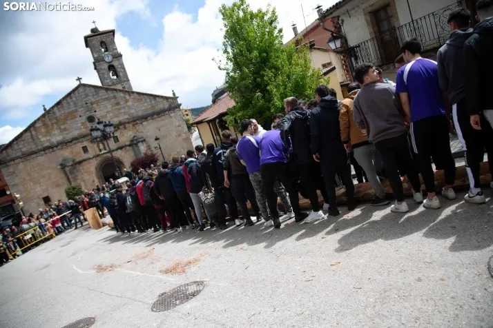 Pingada del Mayo en San Leonardo 2024