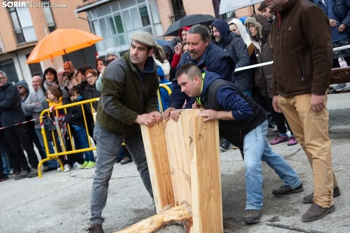 Pingada del Mayo en San Leonardo 2024