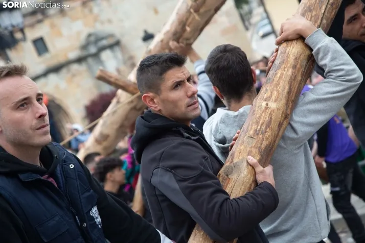 Pingada del Mayo en San Leonardo 2024