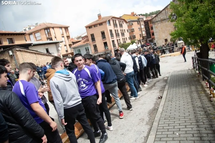 Pingada del Mayo en San Leonardo 2024