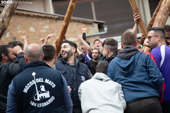 Pingada del Mayo en San Leonardo 2024
