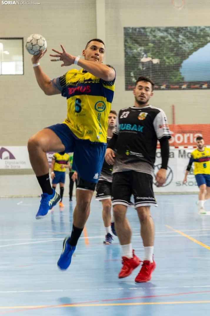 BM Soria vs La Roca