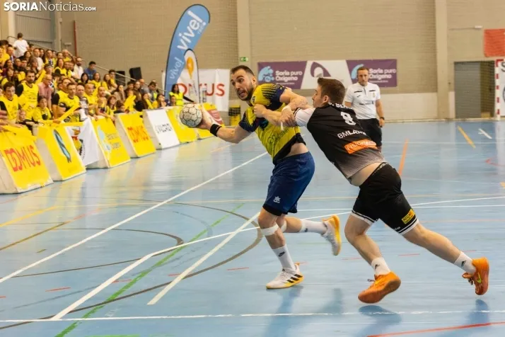 BM Soria vs La Roca