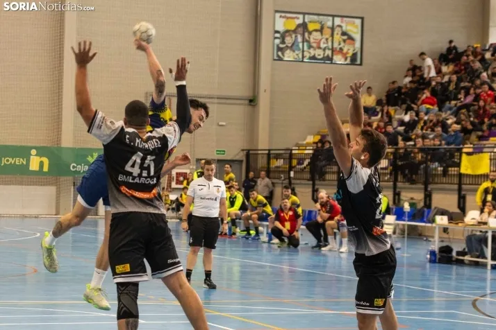 BM Soria vs La Roca