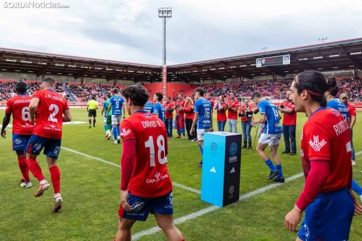 Fotos: Los Pajaritos festejan el pase a la final por el ascenso del Numancia