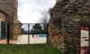 Una imagen de la entrada a la piscina de El Castillo. 