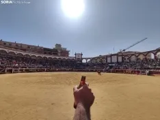 Foto 5 - Numeroso p&uacute;blico para la primera del Viernes de San Juan