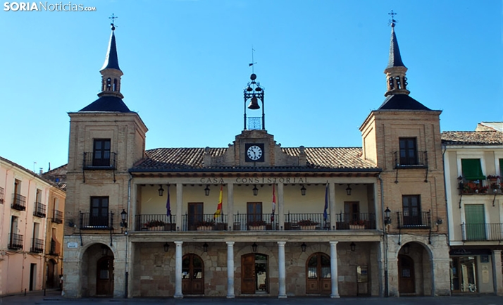El Burgo recibe el permiso patrimonial para restaurar la fachada de su ayuntamiento