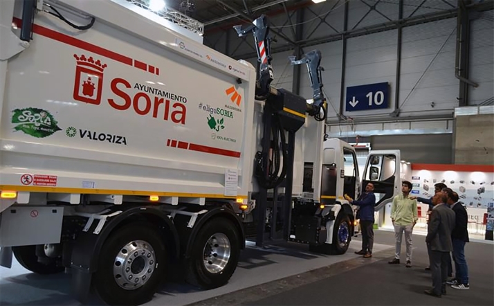 Así es el nuevo camión eléctrico de limpieza y recogida de residuos para Soria 