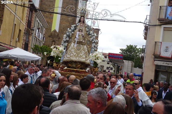 Una de las instantáneas que deja la procesión de Los Milagros hoy en Ágreda. /PC