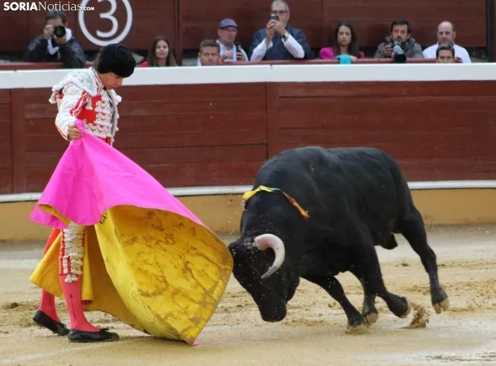 Corrida del toros del Domingo de Calderas. /Santos Gómez