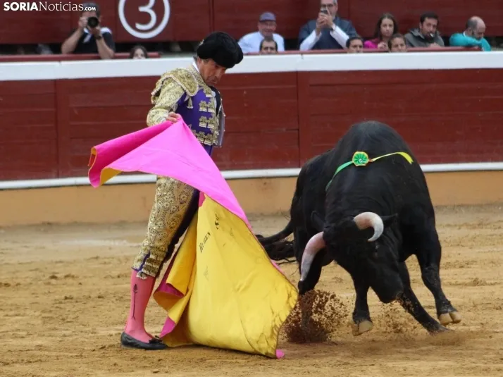 Corrida del toros del Domingo de Calderas. /Santos Gómez