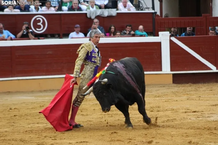 Corrida del toros del Domingo de Calderas. /Santos Gómez