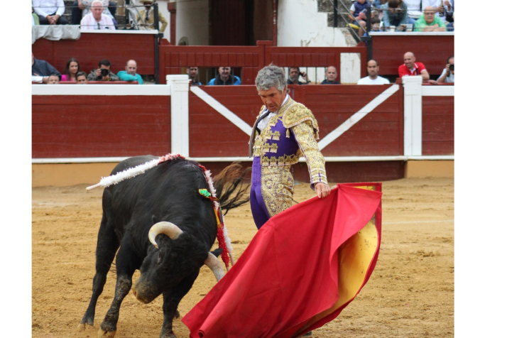 Corrida del toros del Domingo de Calderas. /Santos Gómez
