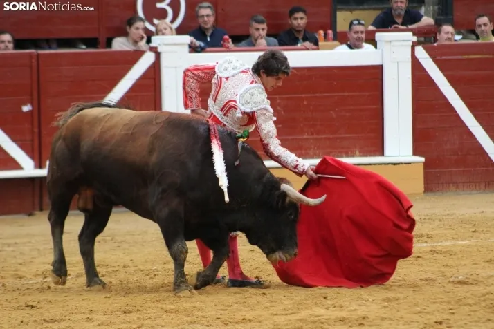 Corrida del toros del Domingo de Calderas. /Santos Gómez