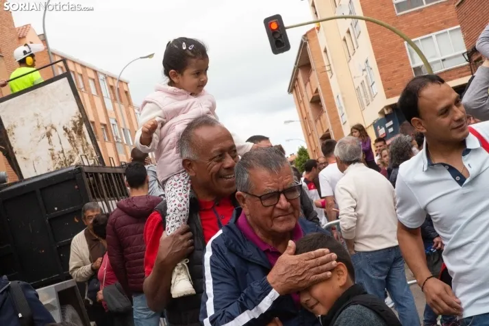En im&aacute;genes: Los m&aacute;s peque&ntilde;os de Soria tambi&eacute;n se atreven con los encierros