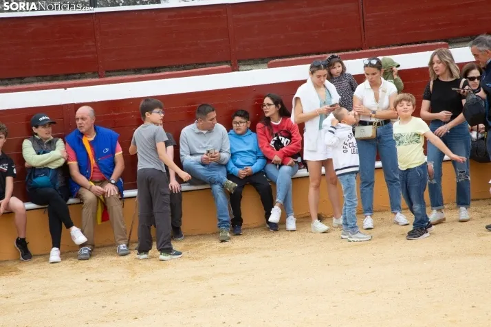 En im&aacute;genes: Los m&aacute;s peque&ntilde;os de Soria tambi&eacute;n se atreven con los encierros