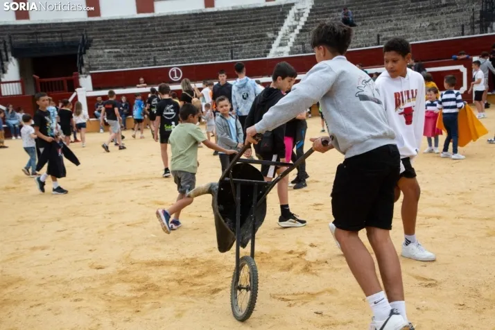 En im&aacute;genes: Los m&aacute;s peque&ntilde;os de Soria tambi&eacute;n se atreven con los encierros