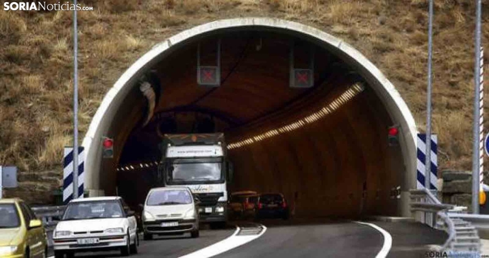 Precaución en la N-111: La nieve condiciona el paso por el túnel entre Soria y La Rioja