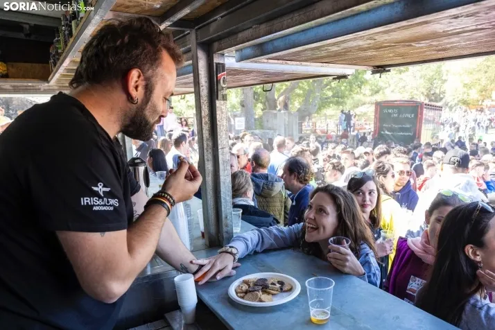 EN FOTOS | Soria brinda en los chiringuitos por el &lsquo;Desencajonamiento&rsquo; 2024
