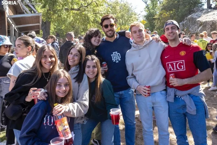 EN FOTOS | Soria brinda en los chiringuitos por el &lsquo;Desencajonamiento&rsquo; 2024