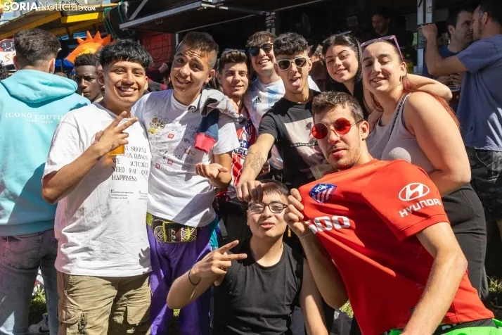 EN FOTOS | Soria brinda en los chiringuitos por el &lsquo;Desencajonamiento&rsquo; 2024