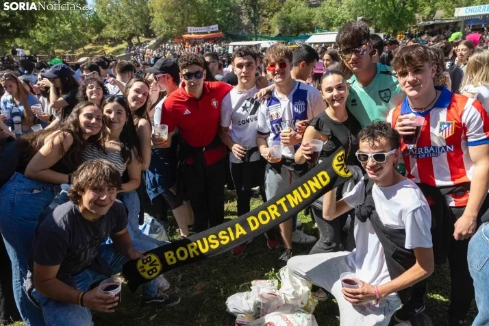 EN FOTOS | Soria brinda en los chiringuitos por el &lsquo;Desencajonamiento&rsquo; 2024