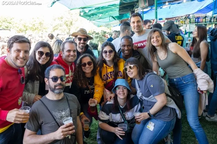 EN FOTOS | Soria brinda en los chiringuitos por el &lsquo;Desencajonamiento&rsquo; 2024
