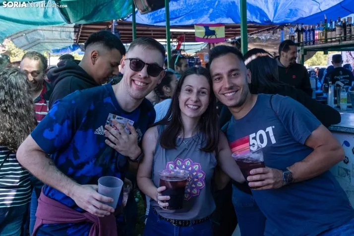 EN FOTOS | Soria brinda en los chiringuitos por el &lsquo;Desencajonamiento&rsquo; 2024