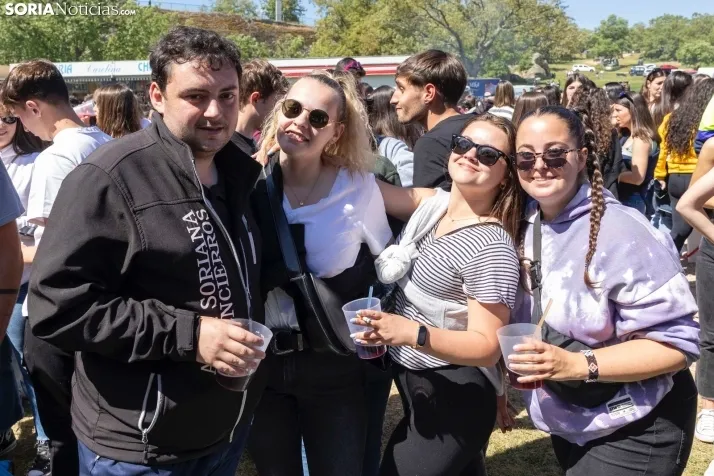 EN FOTOS | Soria brinda en los chiringuitos por el &lsquo;Desencajonamiento&rsquo; 2024
