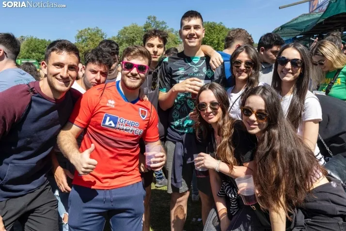 EN FOTOS | Soria brinda en los chiringuitos por el &lsquo;Desencajonamiento&rsquo; 2024