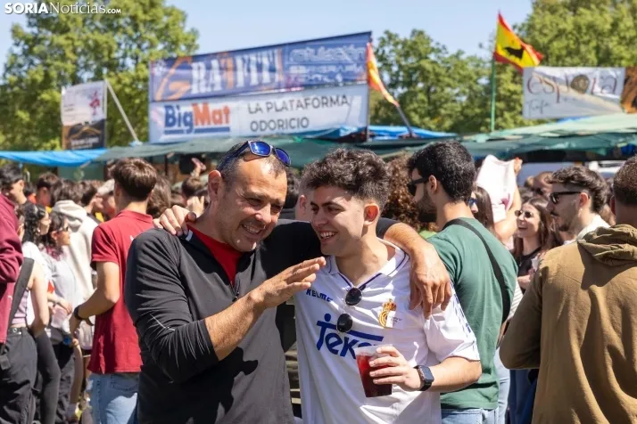 EN FOTOS | Soria brinda en los chiringuitos por el &lsquo;Desencajonamiento&rsquo; 2024