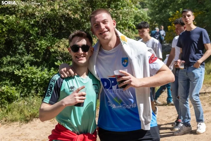 EN FOTOS | Soria brinda en los chiringuitos por el &lsquo;Desencajonamiento&rsquo; 2024