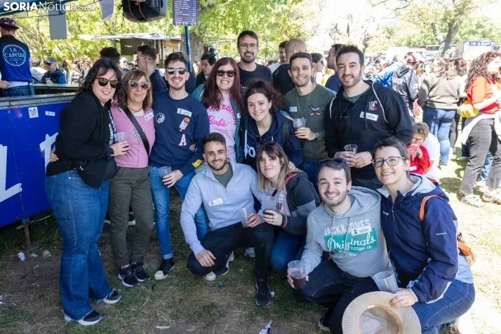 EN FOTOS | Soria brinda en los chiringuitos por el &lsquo;Desencajonamiento&rsquo; 2024