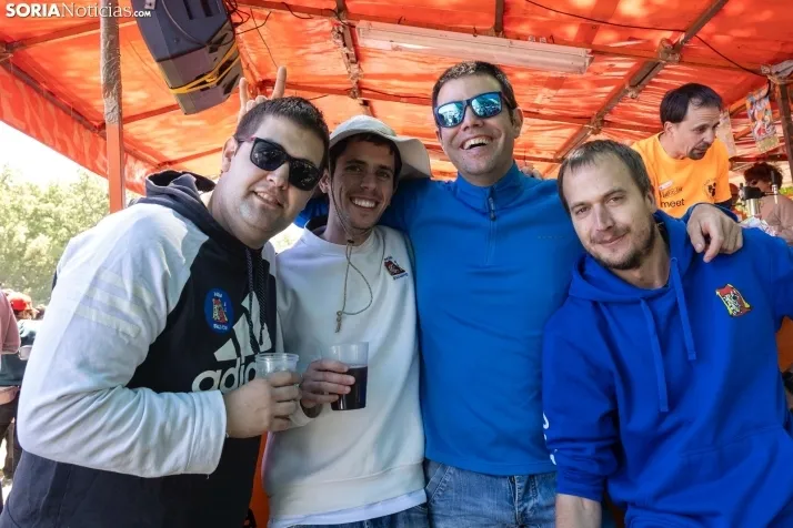 EN FOTOS | Soria brinda en los chiringuitos por el &lsquo;Desencajonamiento&rsquo; 2024