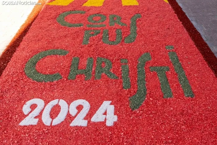 EN FOTOS | Las alfombras florales decoran las calles de San Esteban por el Corpus Christi