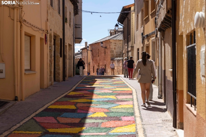 EN FOTOS | Las alfombras florales decoran las calles de San Esteban por el Corpus Christi