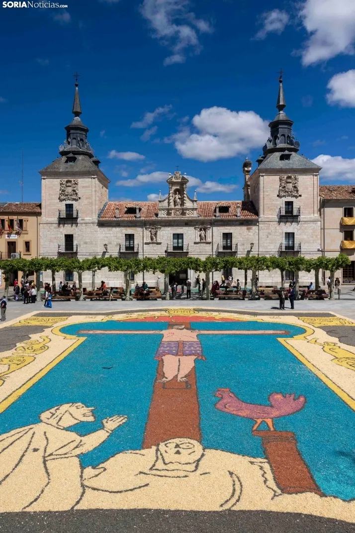 EN FOTOS | El Burgo de Osma se llena de color e ilusi&oacute;n en la procesi&oacute;n del Corpus Christi