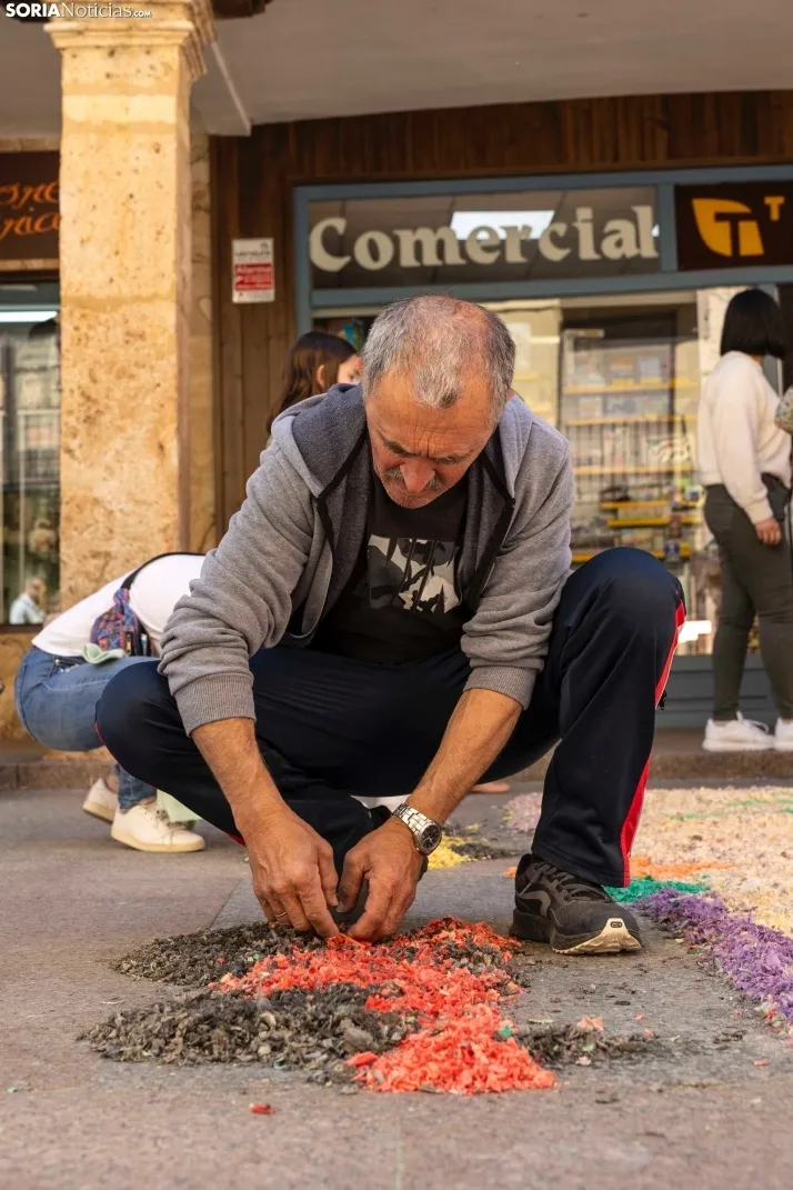 EN FOTOS | El Burgo de Osma se llena de color e ilusi&oacute;n en la procesi&oacute;n del Corpus Christi