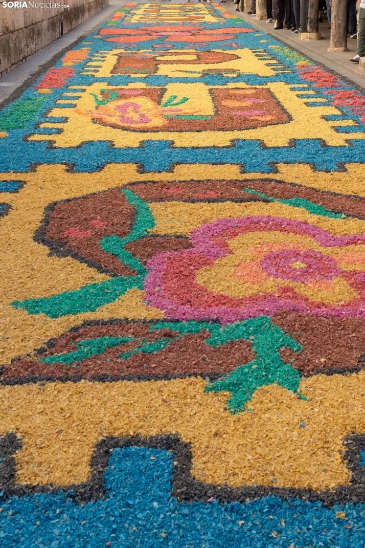 EN FOTOS | El Burgo de Osma se llena de color e ilusi&oacute;n en la procesi&oacute;n del Corpus Christi