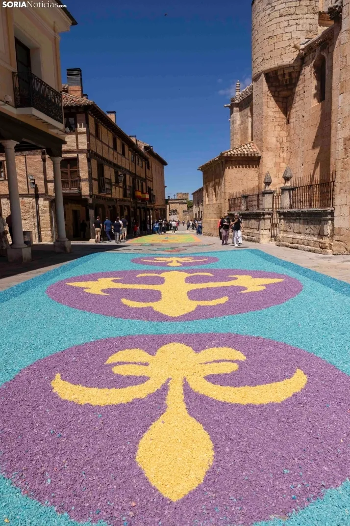 EN FOTOS | El Burgo de Osma se llena de color e ilusi&oacute;n en la procesi&oacute;n del Corpus Christi