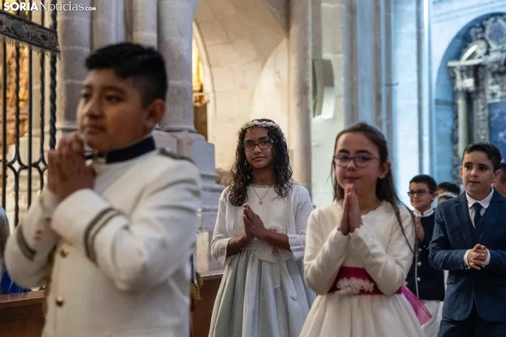 EN FOTOS | El Burgo de Osma se llena de color e ilusi&oacute;n en la procesi&oacute;n del Corpus Christi