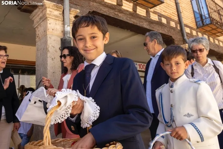 EN FOTOS | El Burgo de Osma se llena de color e ilusi&oacute;n en la procesi&oacute;n del Corpus Christi