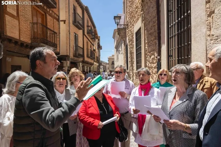 EN FOTOS | El Burgo de Osma se llena de color e ilusi&oacute;n en la procesi&oacute;n del Corpus Christi