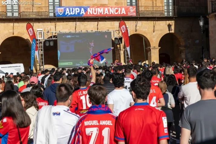 FINAL DE ASCENSO NUMANCIA PLAZA MAYOR./Viksar Fotografía